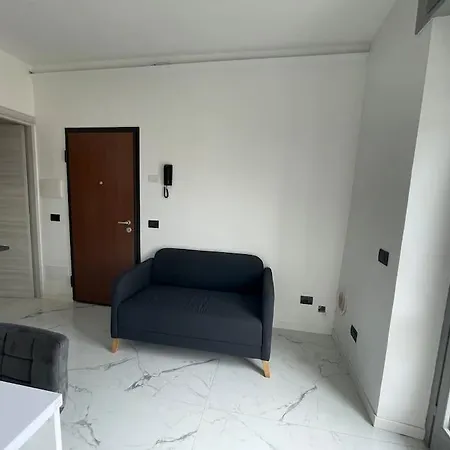 Luxury Appartament Como, شقة كومو